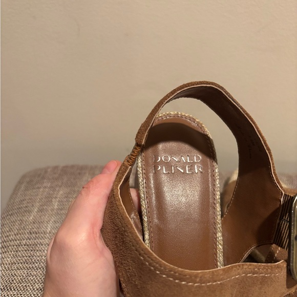 Donald J. Pliner Sandals Size 7,5M  Brown with Block Heel - Picture 7 of 12